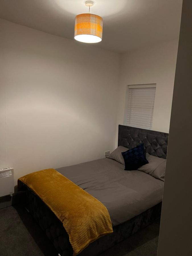Ground Floor Two Bed Cairo Street Apartman Warrington Kültér fotó
