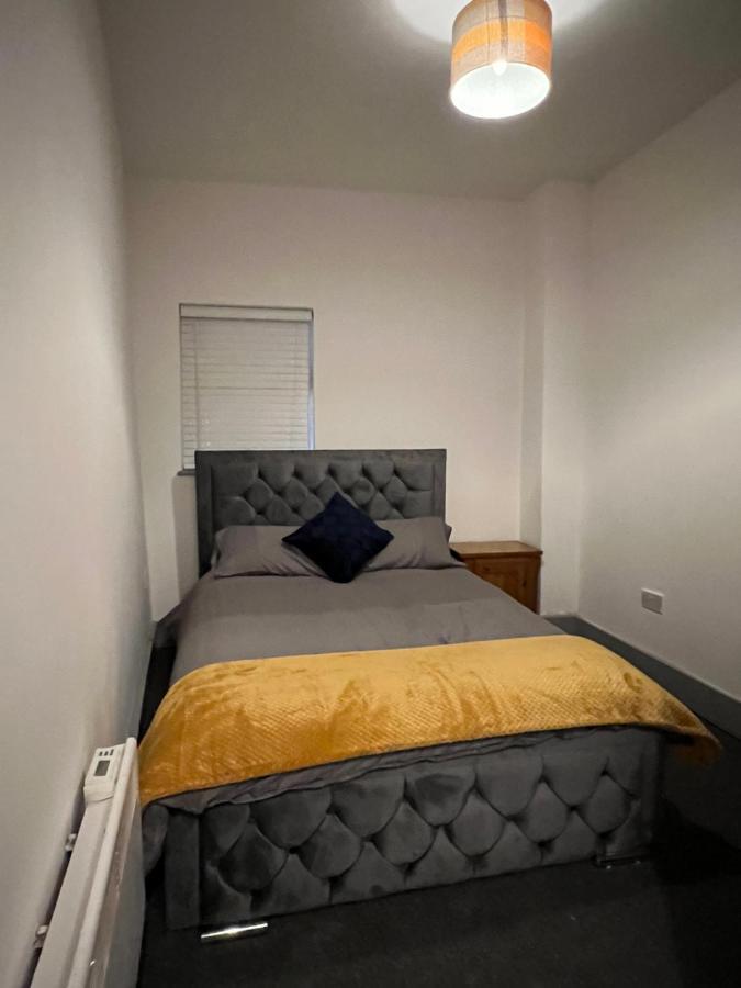 Ground Floor Two Bed Cairo Street Apartman Warrington Kültér fotó